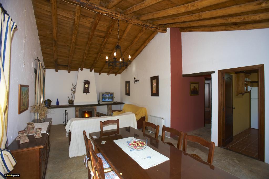 Hotel Enrique Calvillo El Bosque Bilik gambar