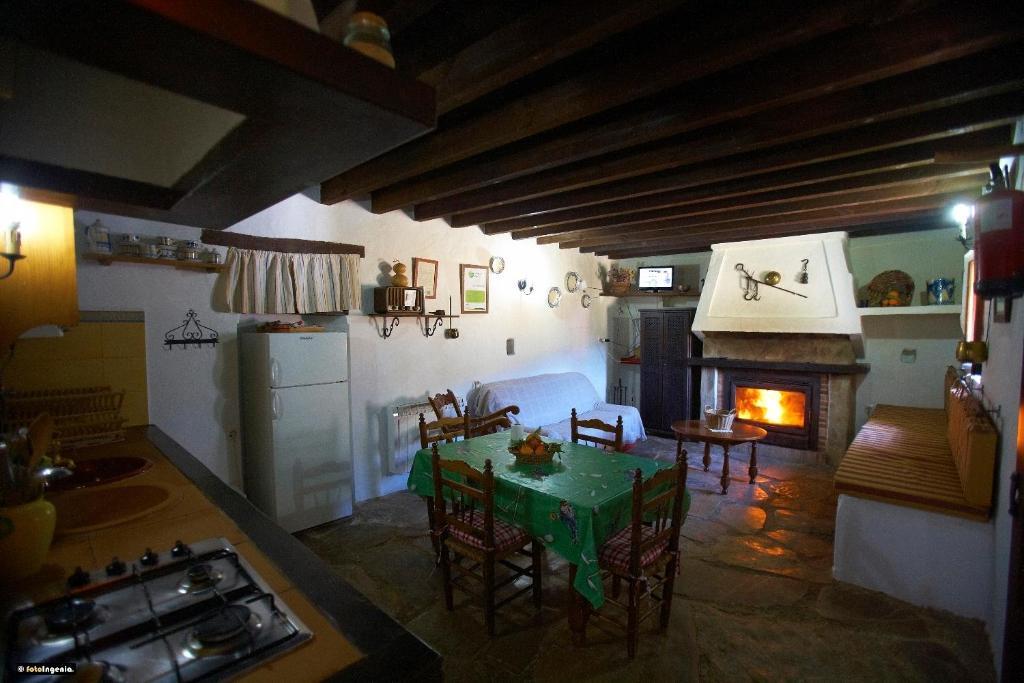 Hotel Enrique Calvillo El Bosque Bilik gambar