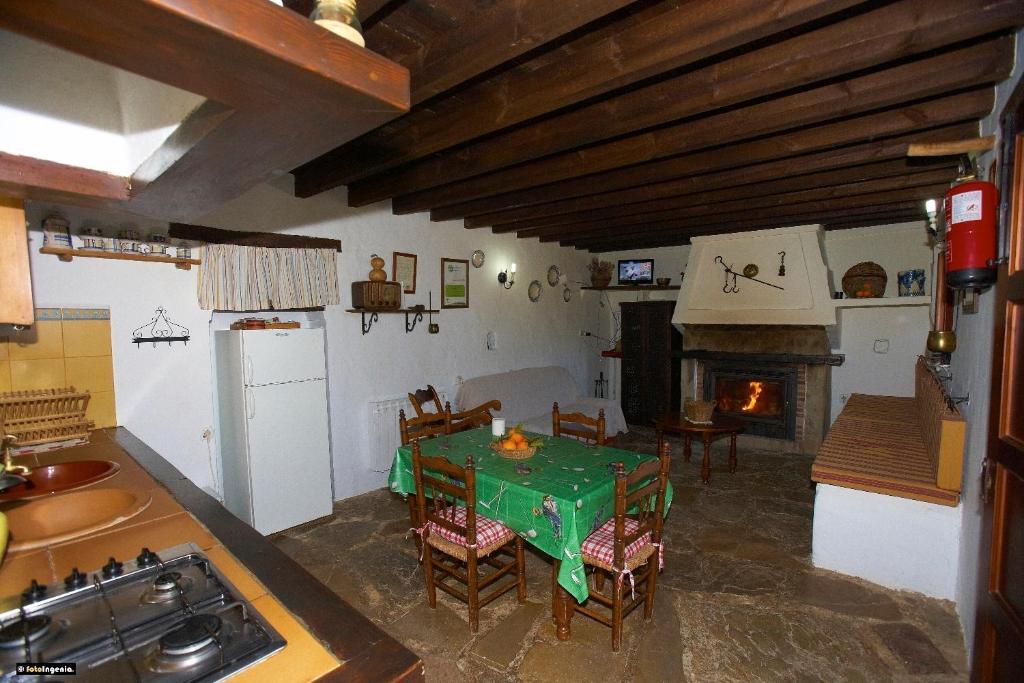Hotel Enrique Calvillo El Bosque Bilik gambar