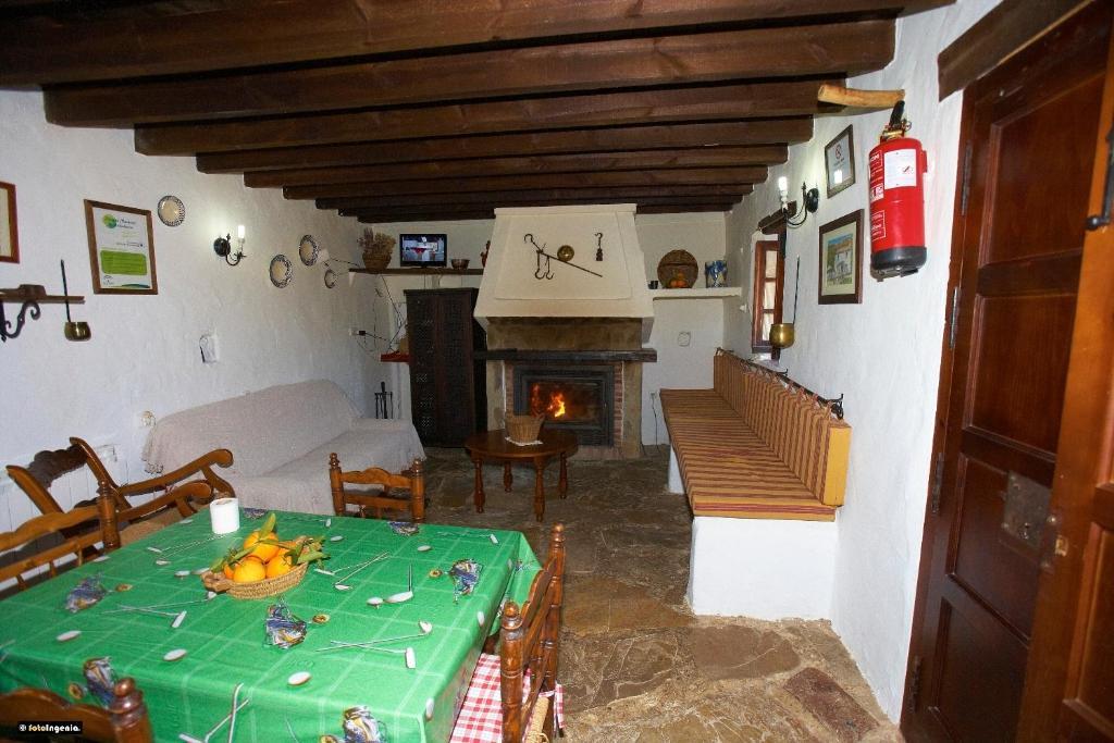 Hotel Enrique Calvillo El Bosque Luaran gambar