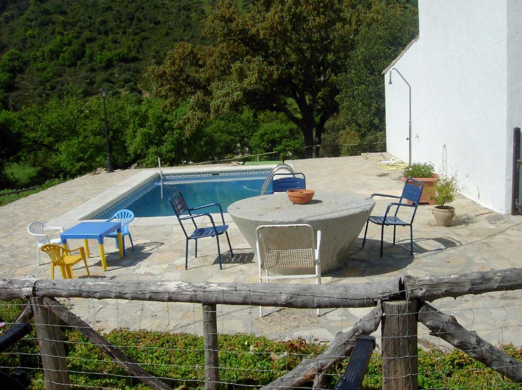 Hotel Enrique Calvillo El Bosque Luaran gambar